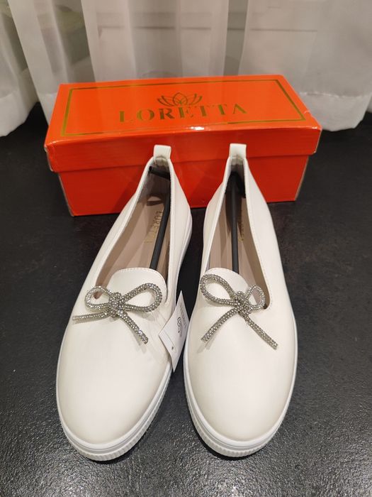 Лофери кеди макасіни білі 38 р