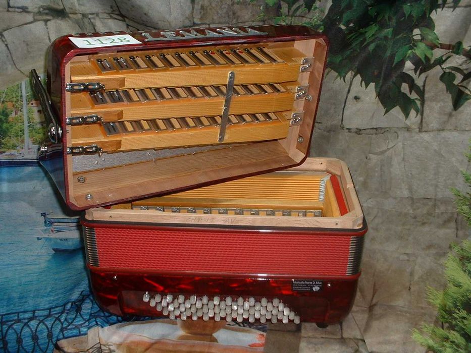 Acordeao G , N. 1128

Pode ligare pour WhatsApp