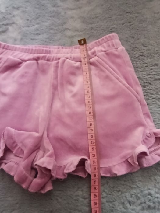 Welurowe szorty dla dziewczynki 128 cm