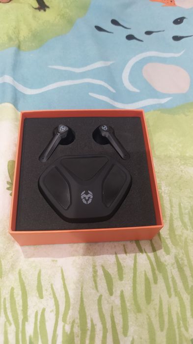 KROM Wireless Gaming In-Ear