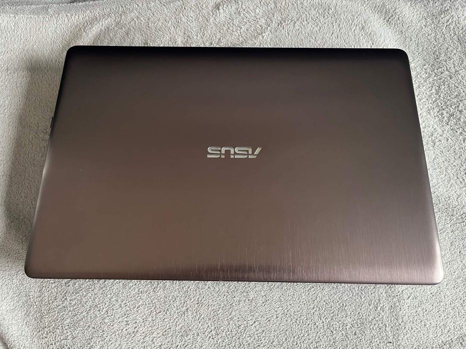 Laptop asus i7/8gb/ssd+hdd