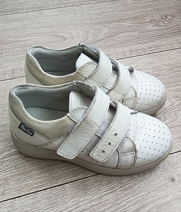 Шкіряні кросівки 18.5 см