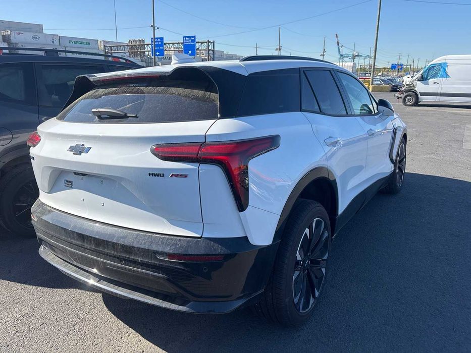 Разборка автомобиля на запчасти Chevrolet Blazer EV. Блэйзер Электро