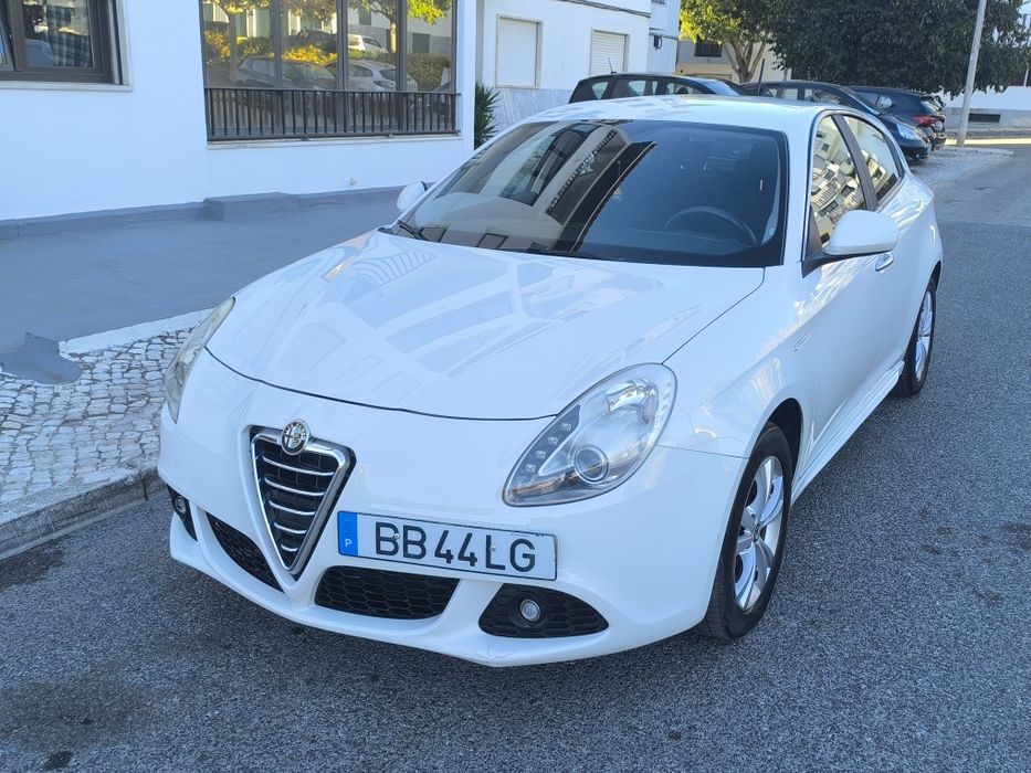 Alfa-Romeo Giulietta 2011/04 1.4 Turbo 120 CV — photo 2