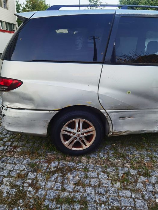 Carrinha Toyota Previa