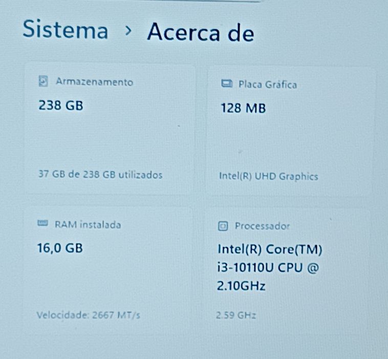 Toshiba Dynabook / i3-10110U  / 16GB RAM / NVMe 256GB