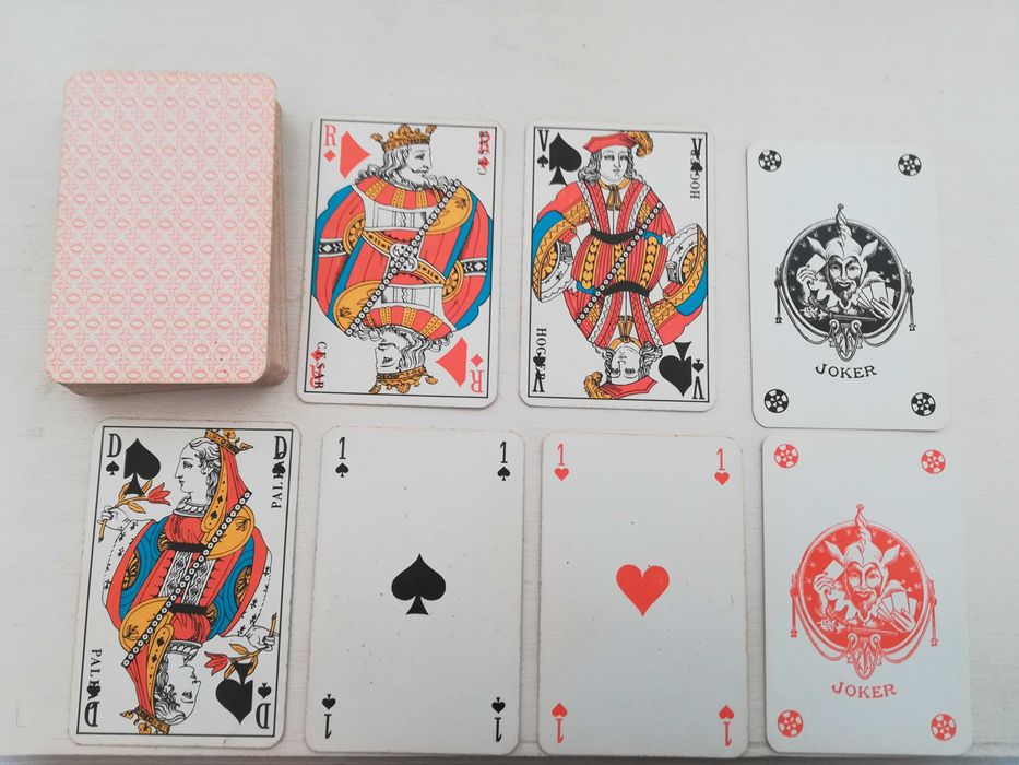 Cartas de jogar antigas