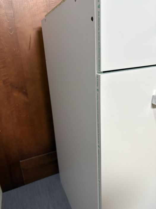 Sprzedam szafke lazienkowa  nowa