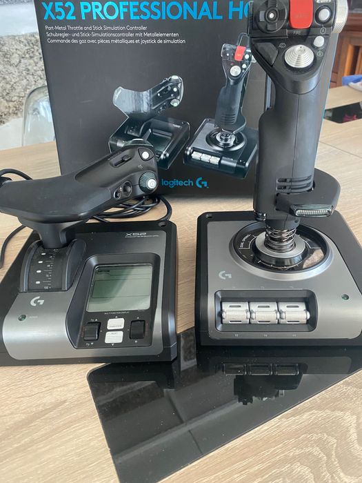 Joystick Logitech G X52 Professional HOTAS