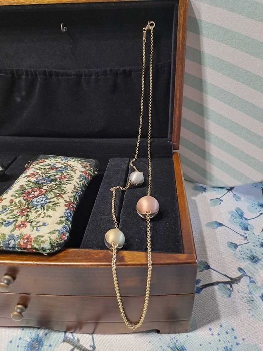 Colar em prata dourada