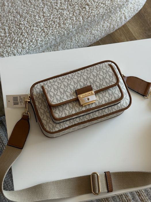 Сумка Michael Kors Bradshaw Camera