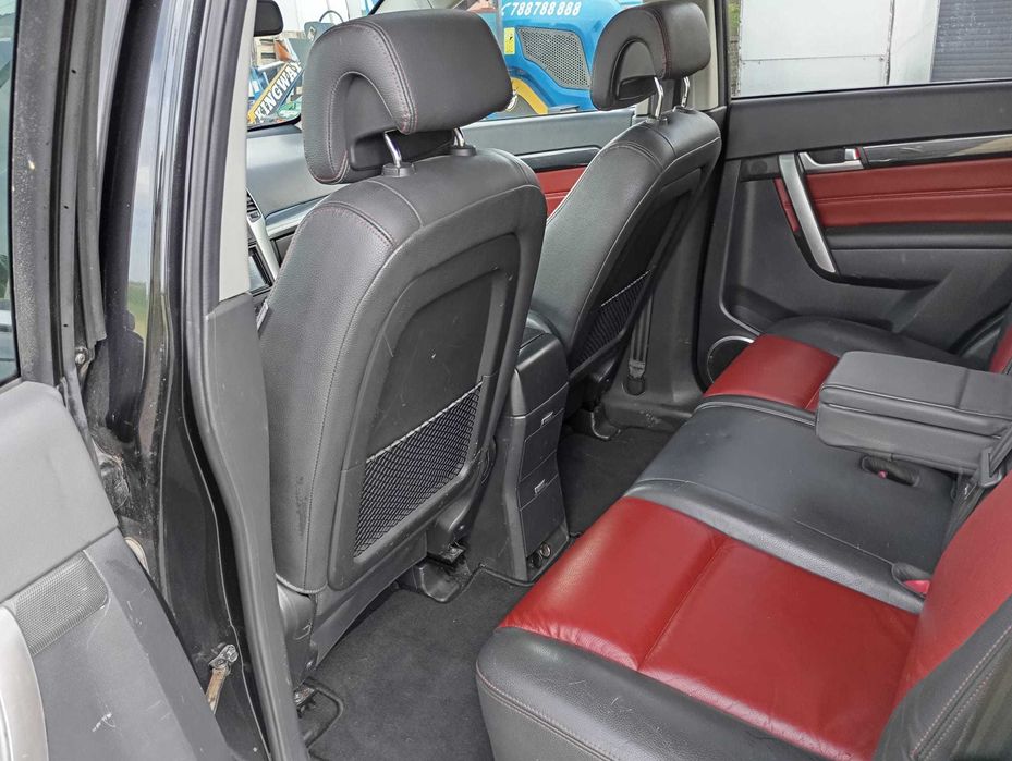 Chevrolet Captiva uszkodzony