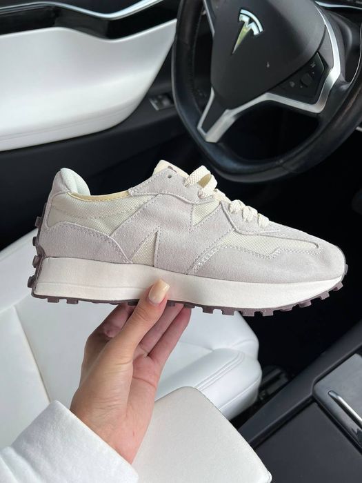 36-45 New Balance 327 Cream