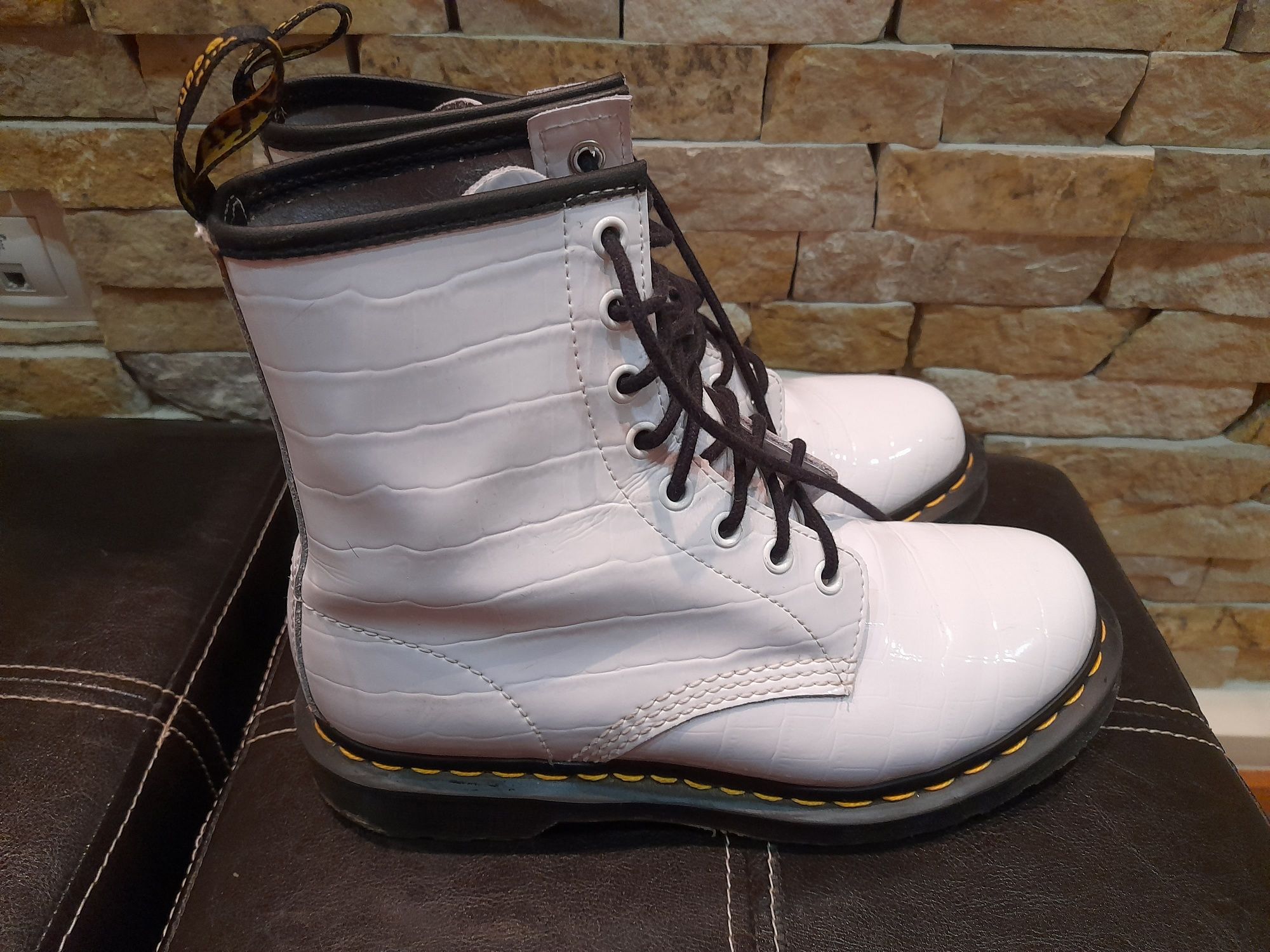 Dr deals martens brancas