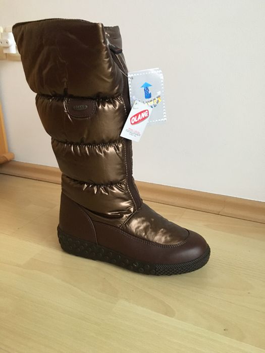 Nowe buty zimowe damskie włoskiej firmy Olang .