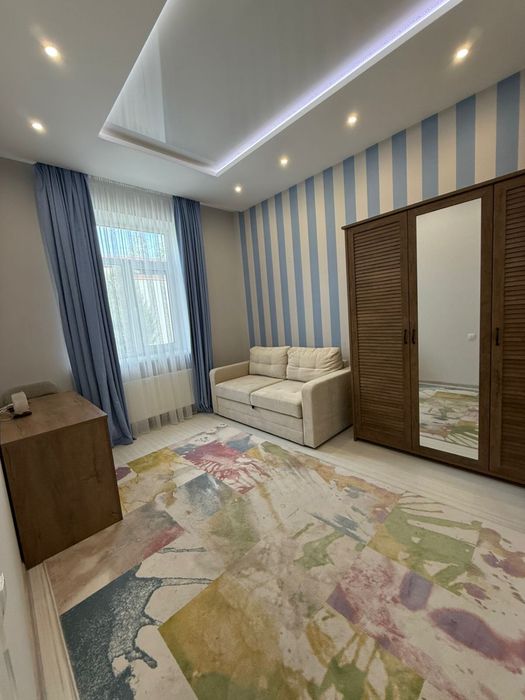 Дом шикарный в Варваровке