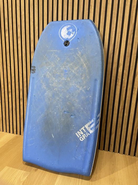 Bodyboard  Fato + Prancha + Botins