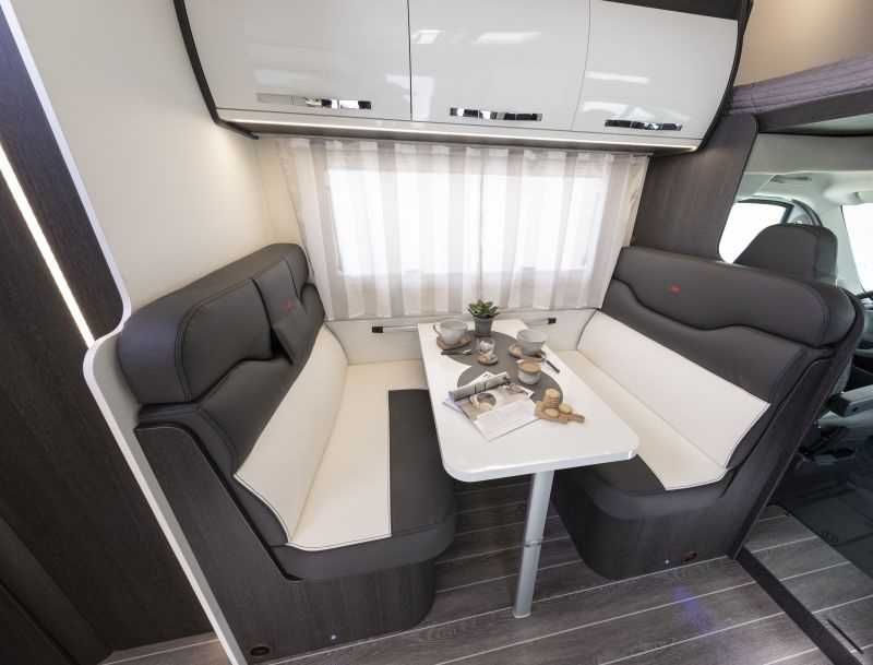 Wynajem Kamper 6 osób Nowe Samochody - WOLNE TERMINY