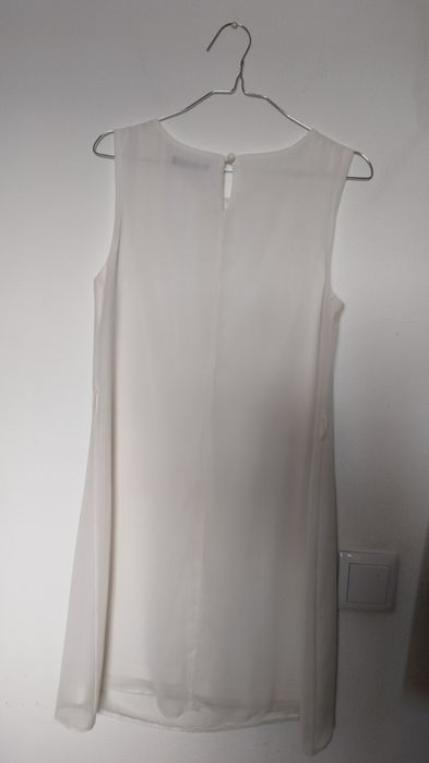 Vestido simples branco