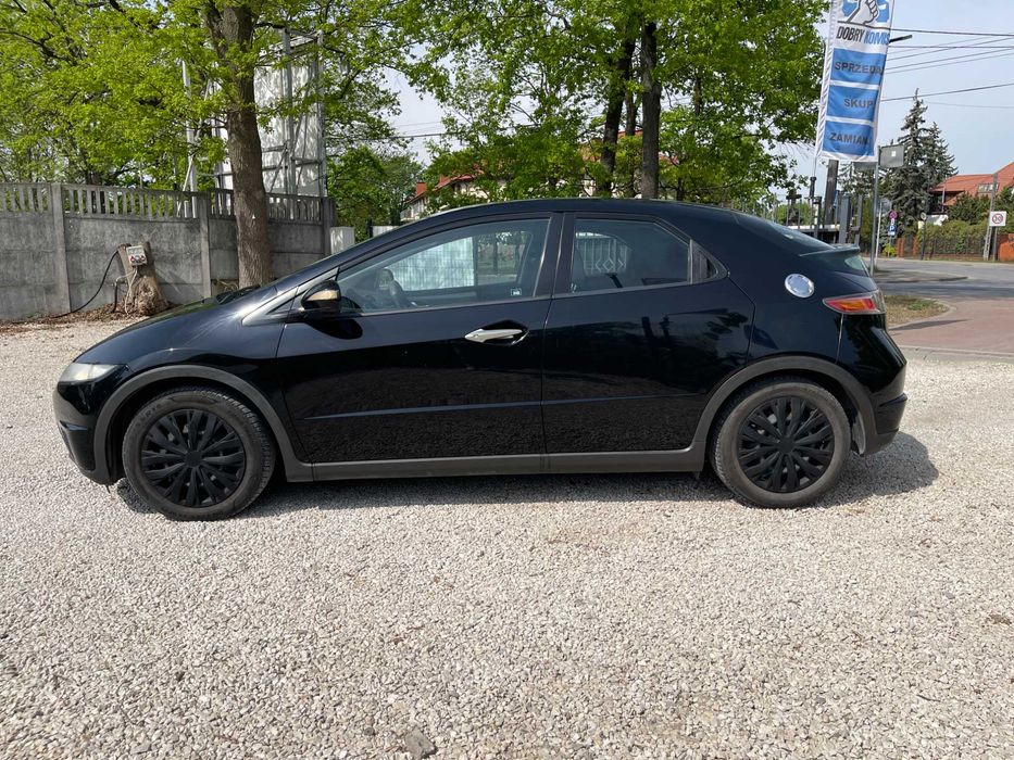 Honda Civic • 2007 • 1.4 benzyna 83KM • UFO •