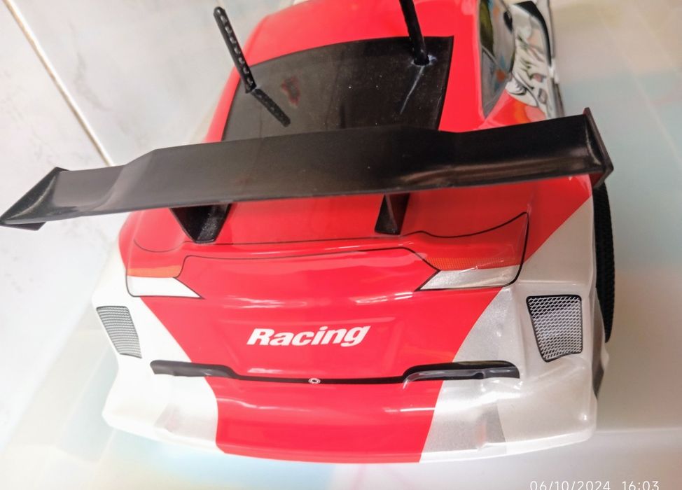 Carro Boss Sport World Champions. Escala 1:10.