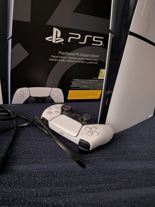 Konsola PlayStation 5 digital bez napędu 1TB