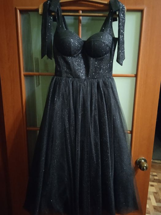 Сукня на випускний
