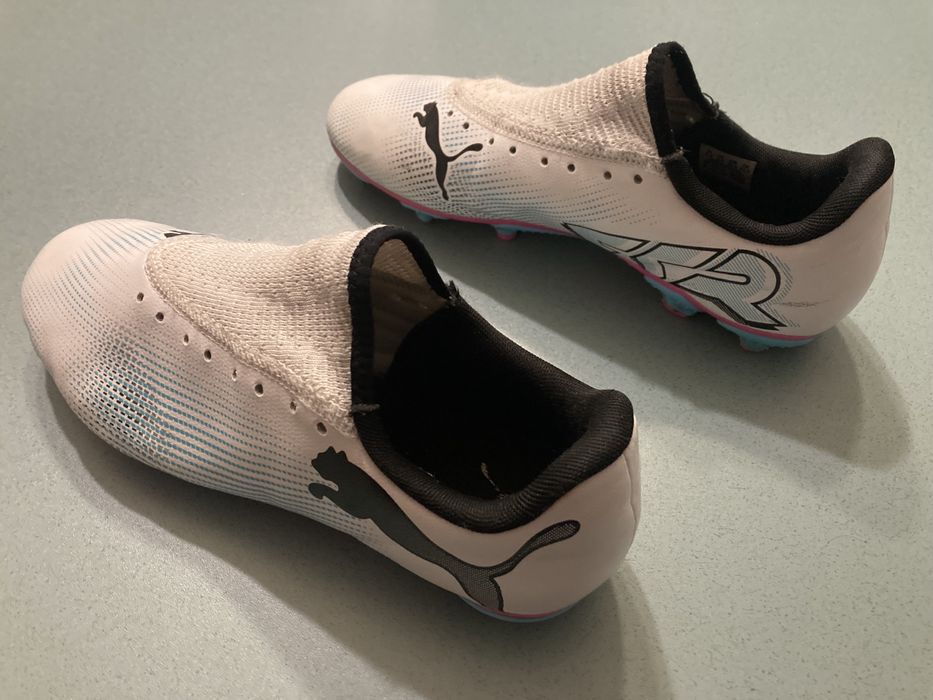 Buty piłkarskie korki Puma Future r. 38,5