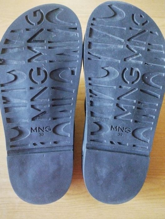 Шльопанці жіночі,Mango.39 розмір