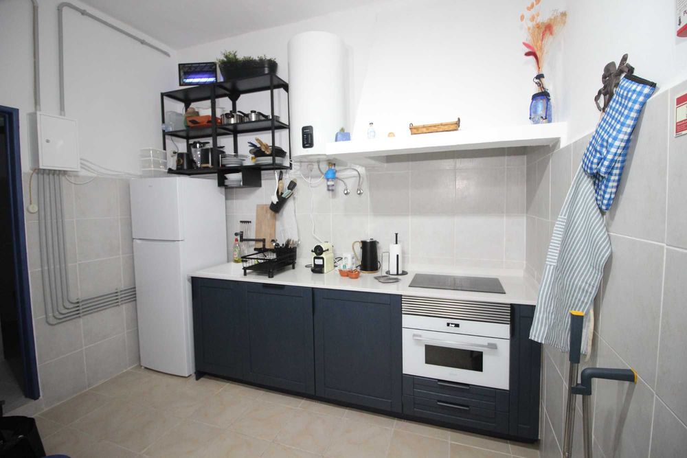 Tudo Incluído!  Disponível a partir de Novembro!  T1 no Centro de Alenquer (a 35 min de Lisboa) – Média Duração