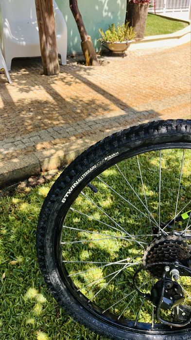 2 bicicletas criancas