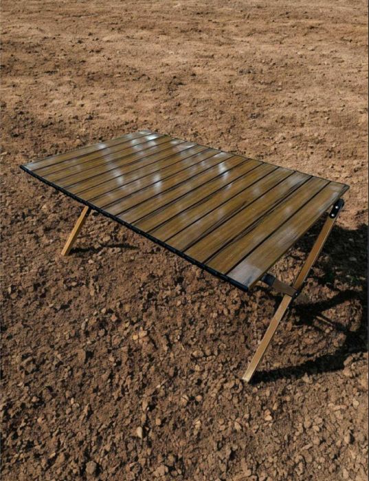 Розкладний деревяний стіл у відмінному стані