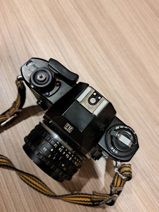 Vendo nikon em + Nikon Series E 50mm f/1.8