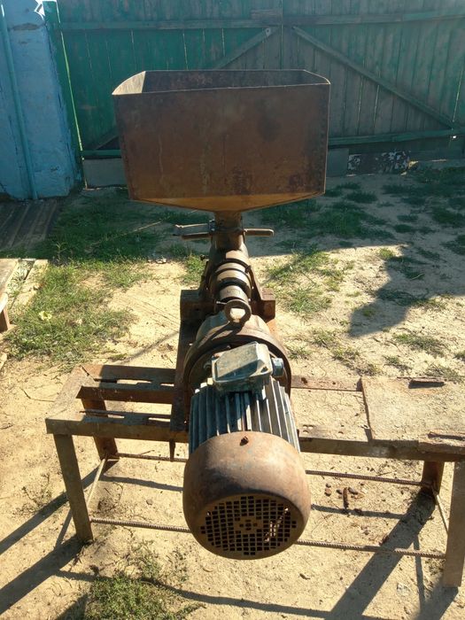 Продается маслобойка