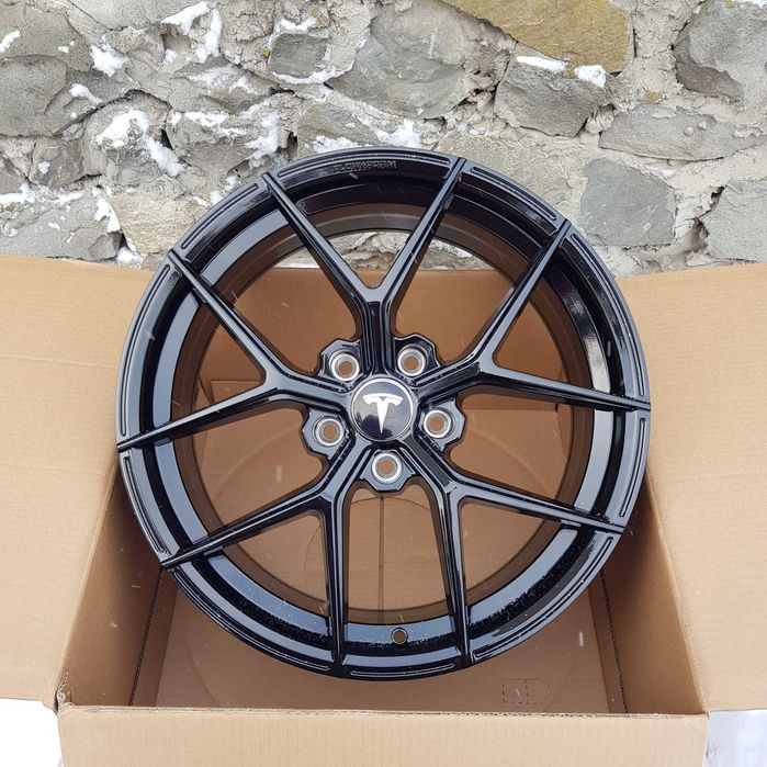 Диски НОВІ R18 5x114,3 Tesla Model 3 Toyota Rav4 Camry Lexus NX Nissan
