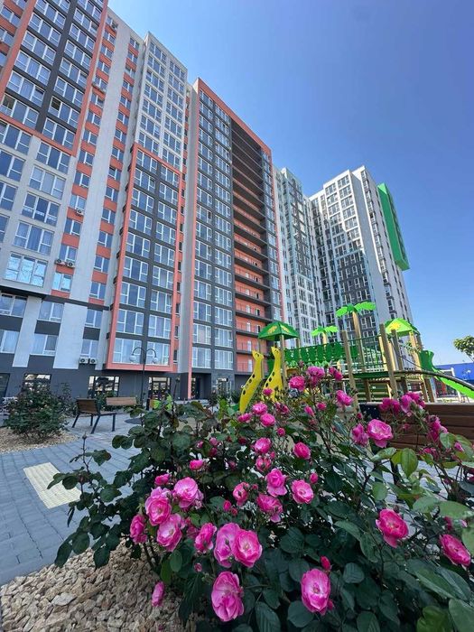 3-комнатная квартира в новом доме ЖК Акварель-8, Таирова, дом заселен