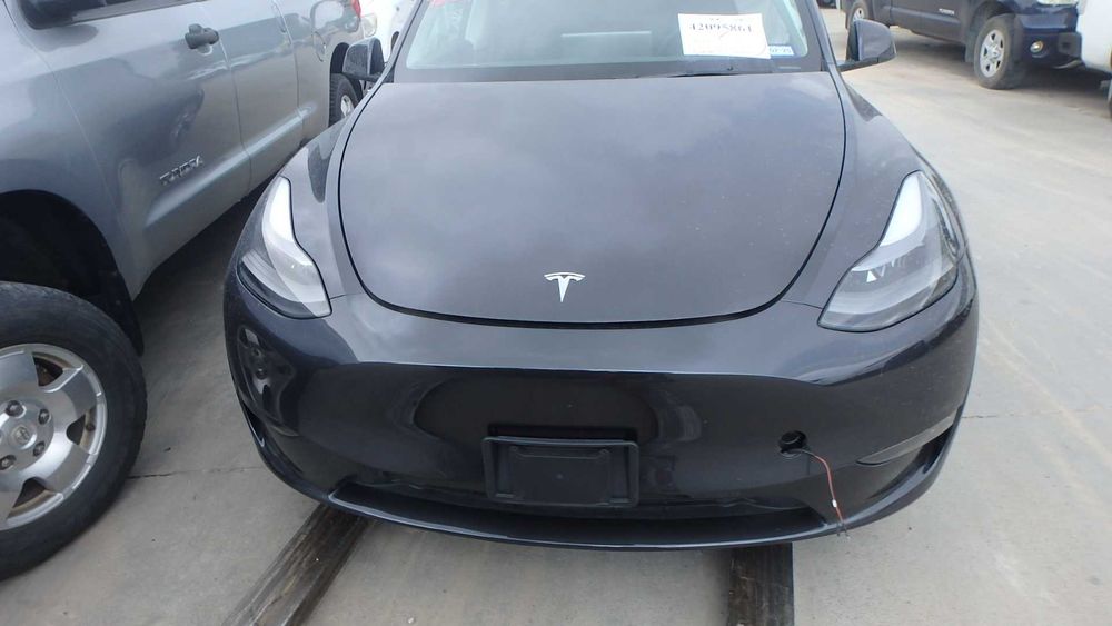 Капот Tesla model 3 Y / Tesla Model 3 Y
