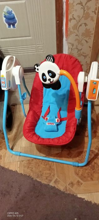 Качеля и шезлонг для малышей.