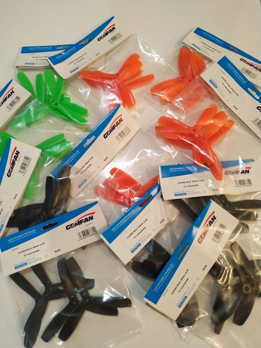 Śmigła Gemfan do drona 5550BN 3 Blade 2L2R PC Unbreakable