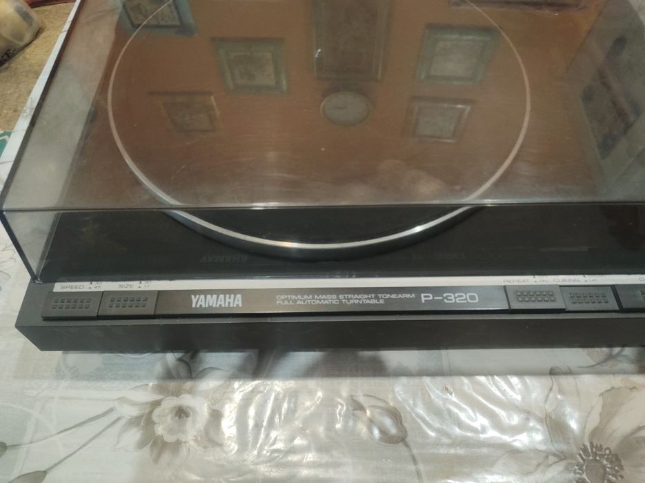 Виниловый проигрыватель Yamaha P 320.