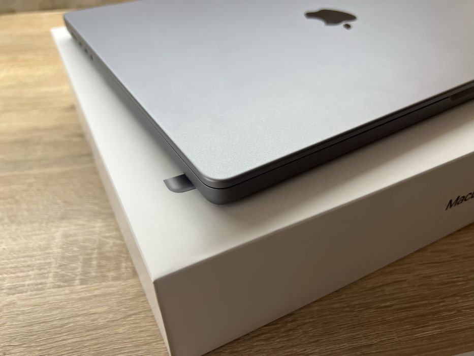 MacBook Pro 16' 2021 A2485 M1 Pro/10 CPU/16 GPU/16Gb RAM/512Gb SSD ідеал