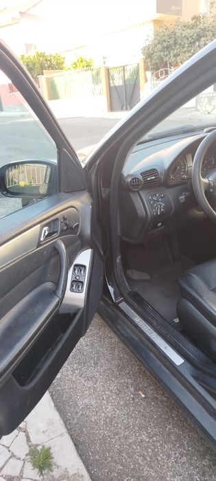 Mercedes Benz C220 CDI