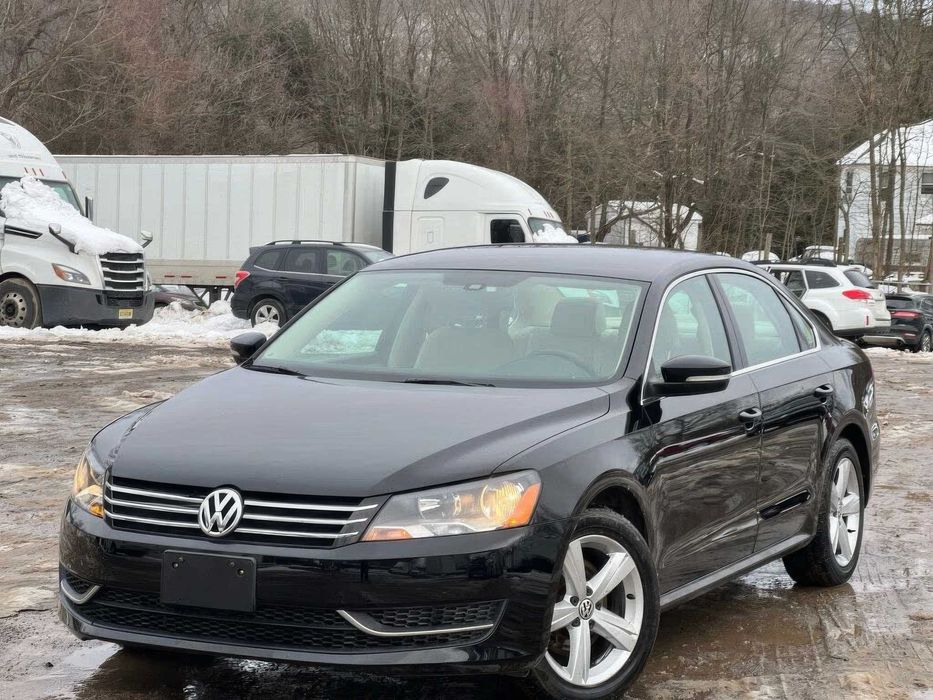 Volkswagen Passat      2013