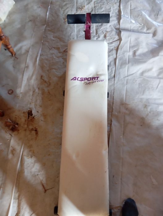 Лавочка для пресу