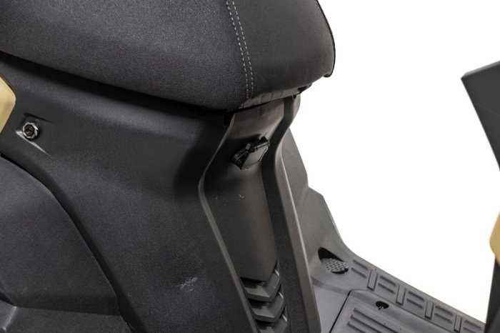 Електроскутер FORTE UNICORN EV