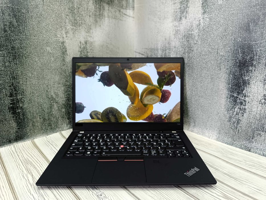 Ноутбук Lenovo ThinkPad Т490\IPS\14.0"\i5-8365U\8 GB\SSD256 ідеальний