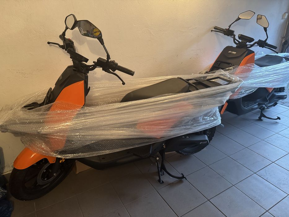 NOWY faktura VAT Super Soco VS1 150km Emax VSA skuter elektryczny cpx