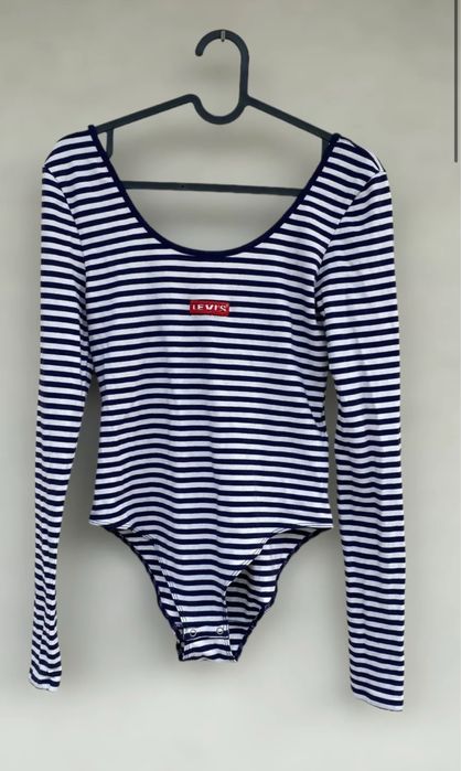 Боді Levis.