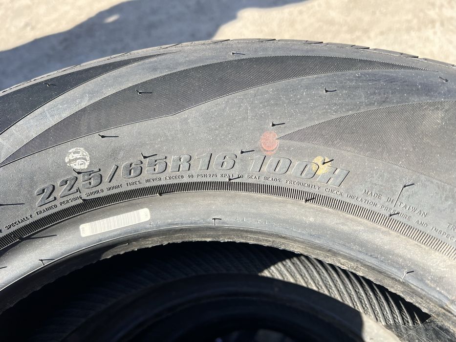 225/65r16 Federal Xtramile xr03 шини всесезонні літні комплект