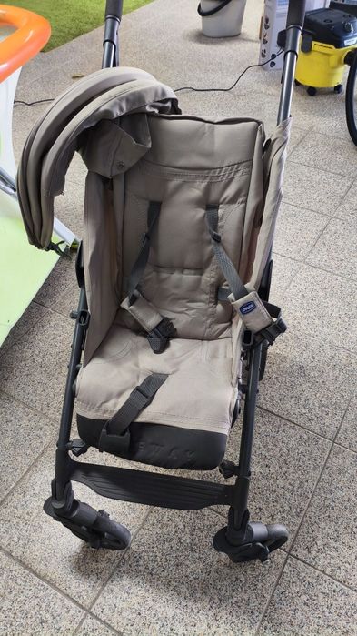 Conjunto parque e carrinho